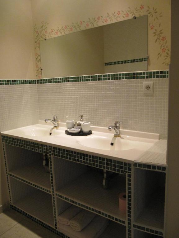 Le Castel Du Mont Boise Hotel Montboucher-sur-Jabron Стая снимка