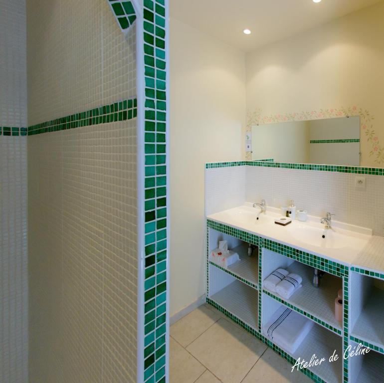 Le Castel Du Mont Boise Hotel Montboucher-sur-Jabron Екстериор снимка
