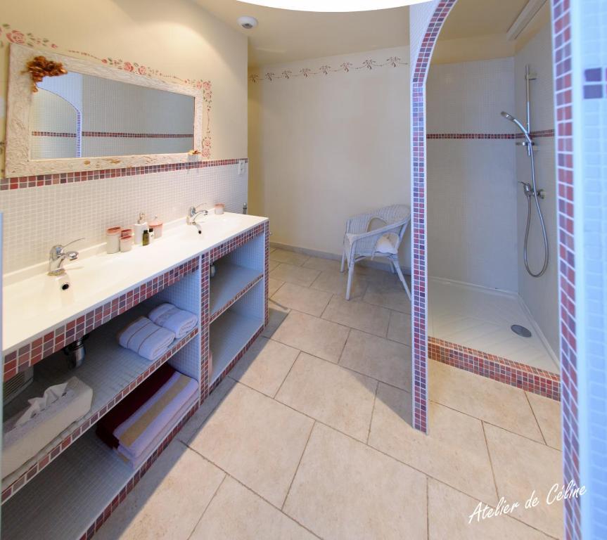 Le Castel Du Mont Boise Hotel Montboucher-sur-Jabron Екстериор снимка
